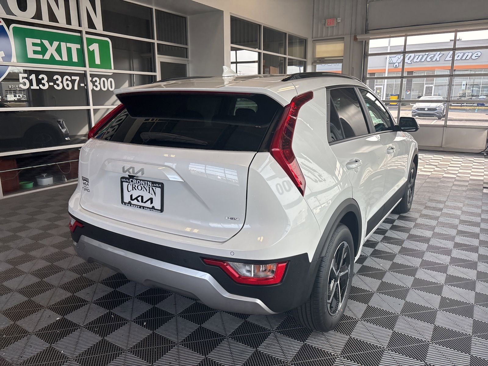 New 2025 Kia Niro EX image 6