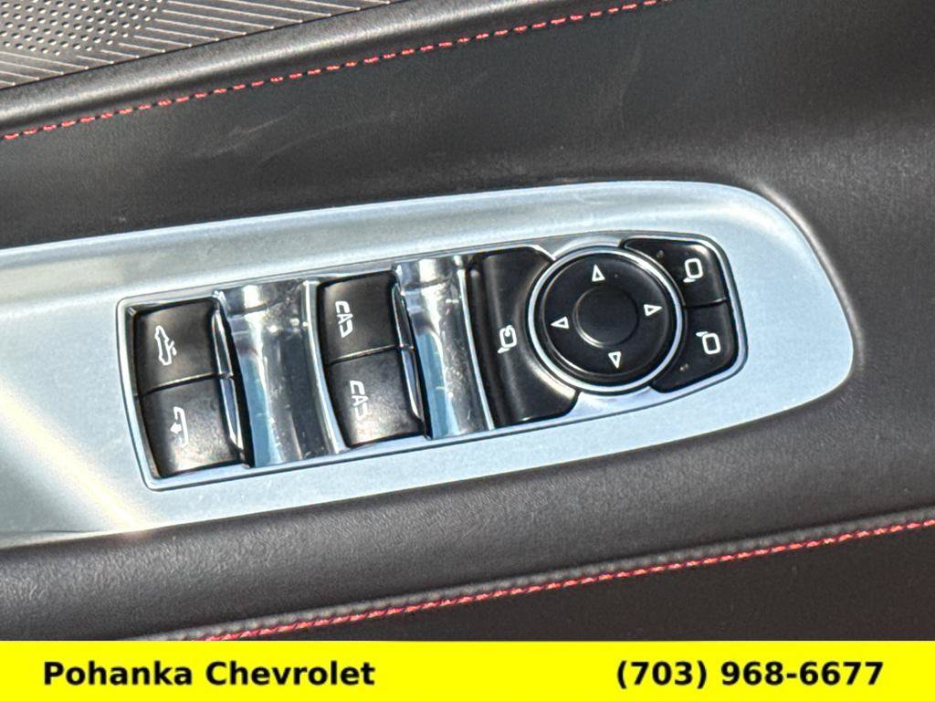 Used 2022 Chevrolet Corvette Stingray Premium Conv w/ Z51 Performance Package RWD image 19