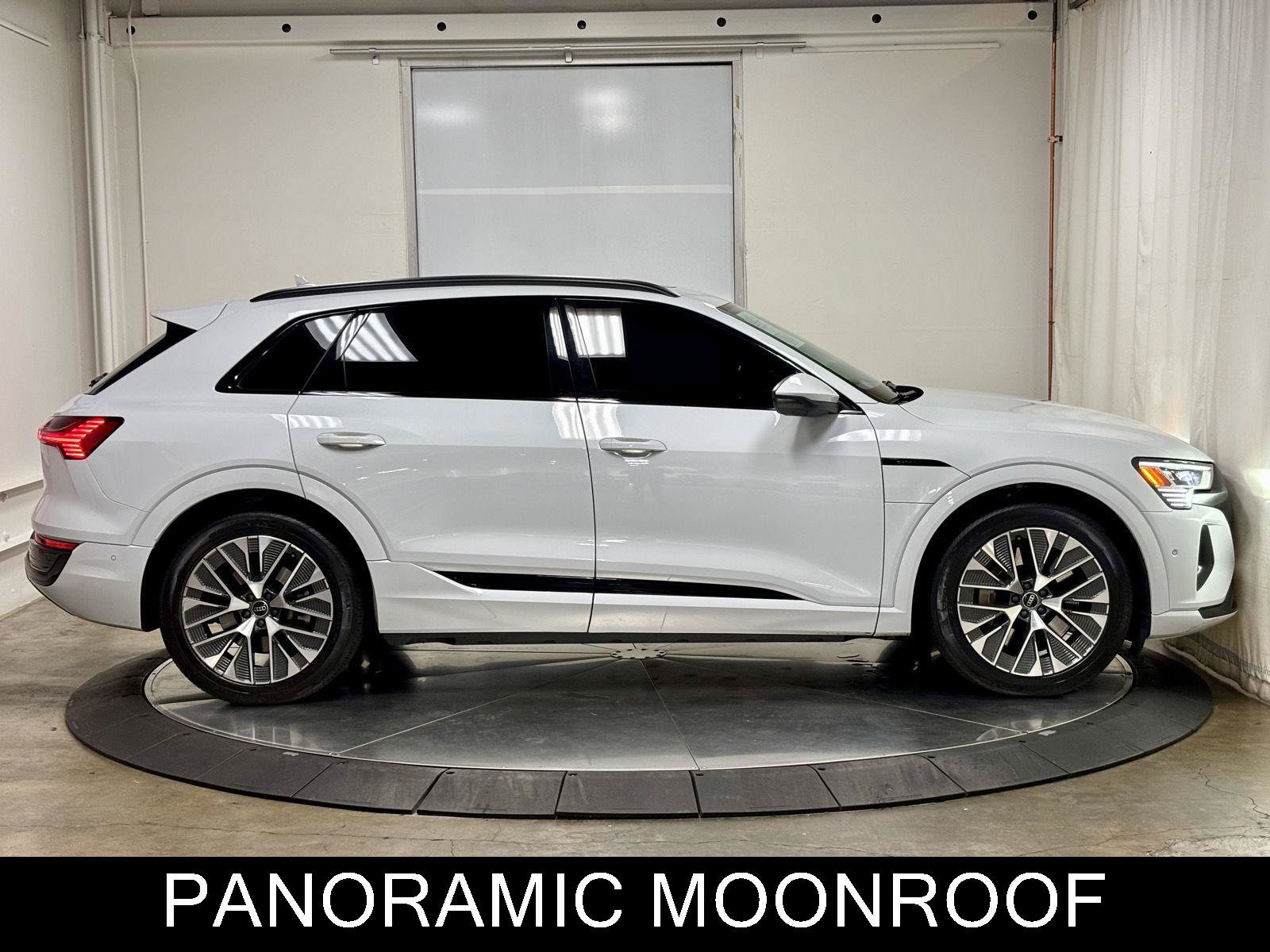 Used 2024 Audi Q8 e-tron Premium Plus w/ Premium Plus Package AWD/4WD image 10