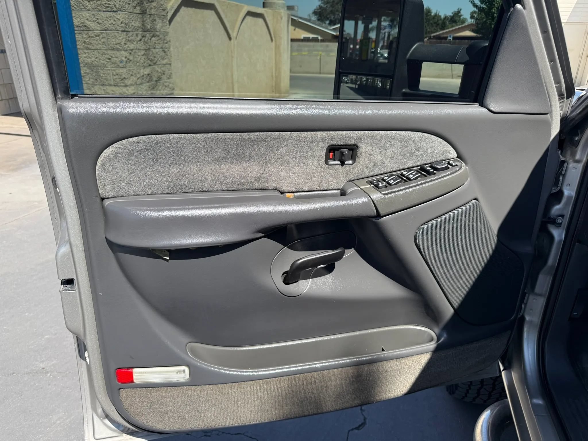 Used 2003 Chevrolet Silverado 3500 LS RWD image 19