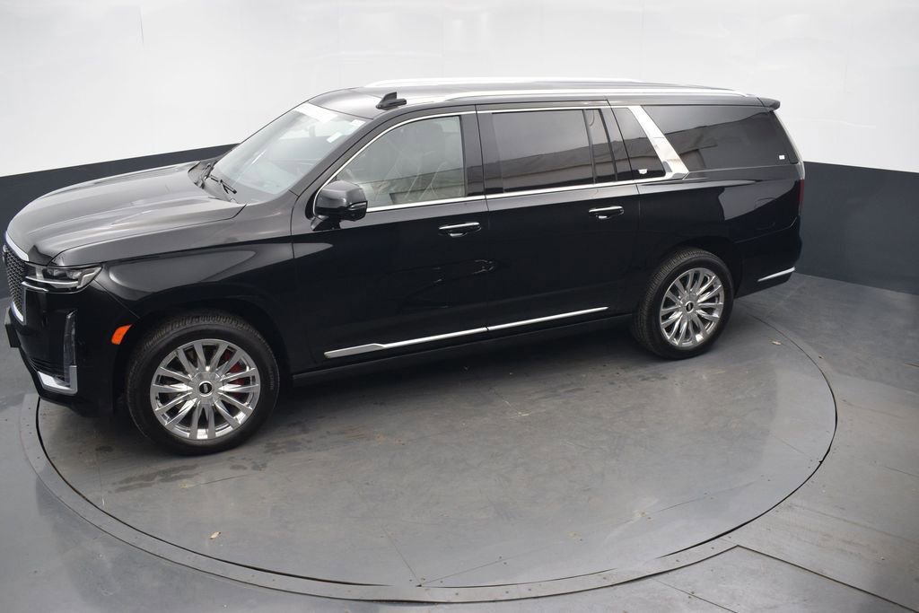 Certified 2024 Cadillac Escalade ESV Premium Luxury w/ Performance Package image 44