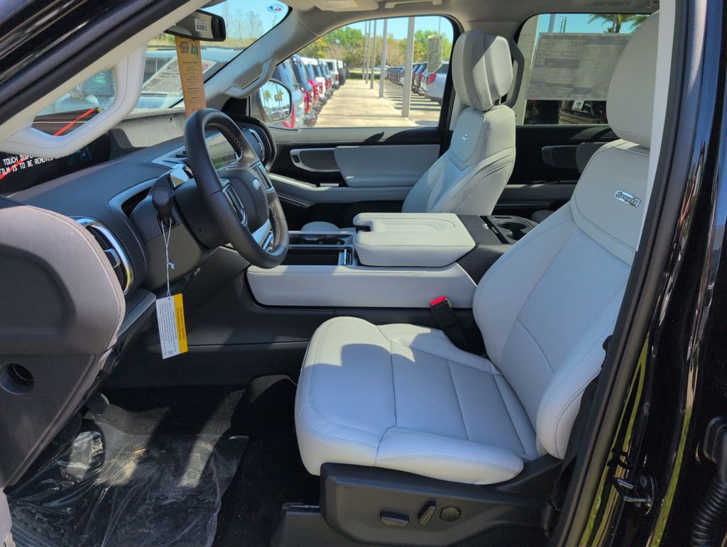 New 2026 Ford Expedition Platinum w/ Driver's Package image 5