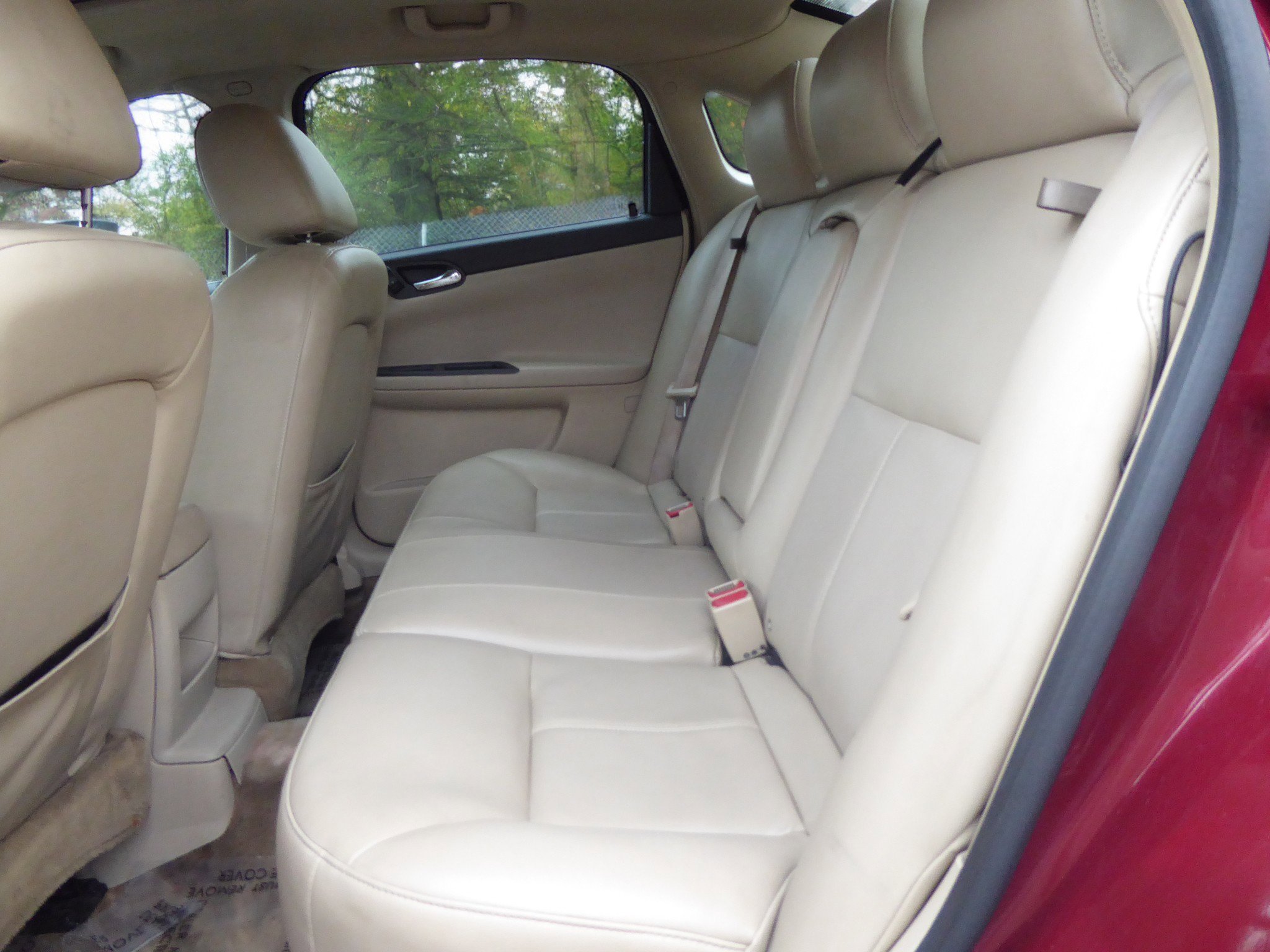 Used 2011 Chevrolet Impala LT w/ Luxury Edition Package image 17