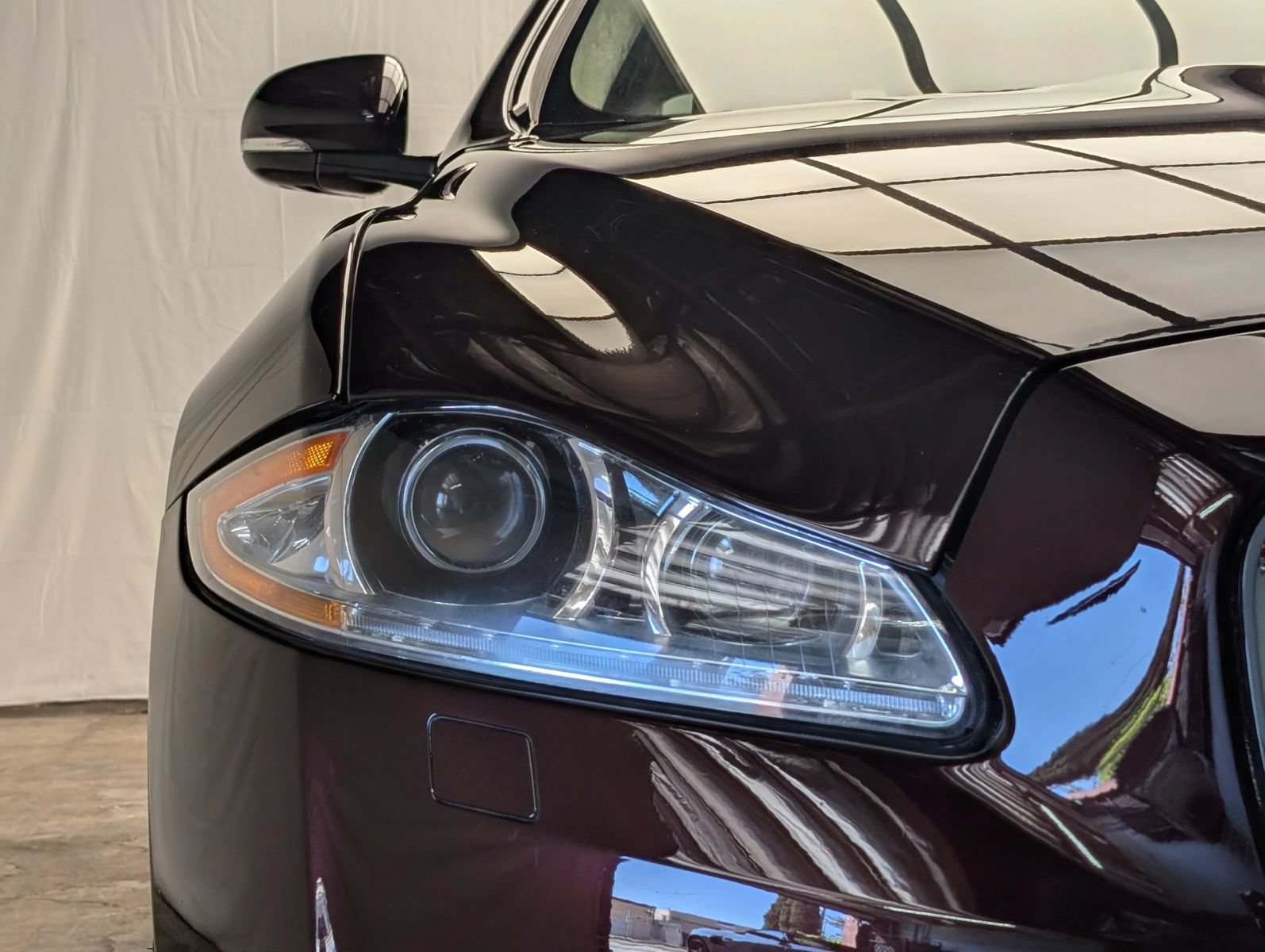 Used 2011 Jaguar XJ L RWD image 8