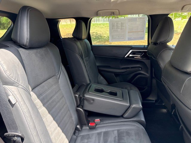 Used 2022 Mitsubishi Outlander SE AWD/4WD image 37