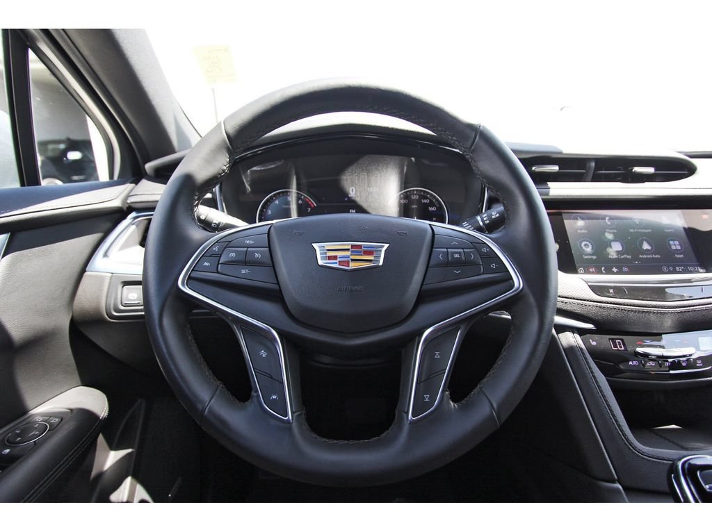 Used 2023 Cadillac XT5 Luxury FWD image 14