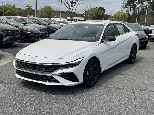 New 2026 Hyundai Elantra SEL Sport Premium FWD image 3