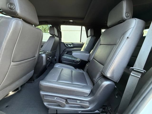 Used 2022 Chevrolet Tahoe Z71 w/ Luxury Package AWD/4WD image 17