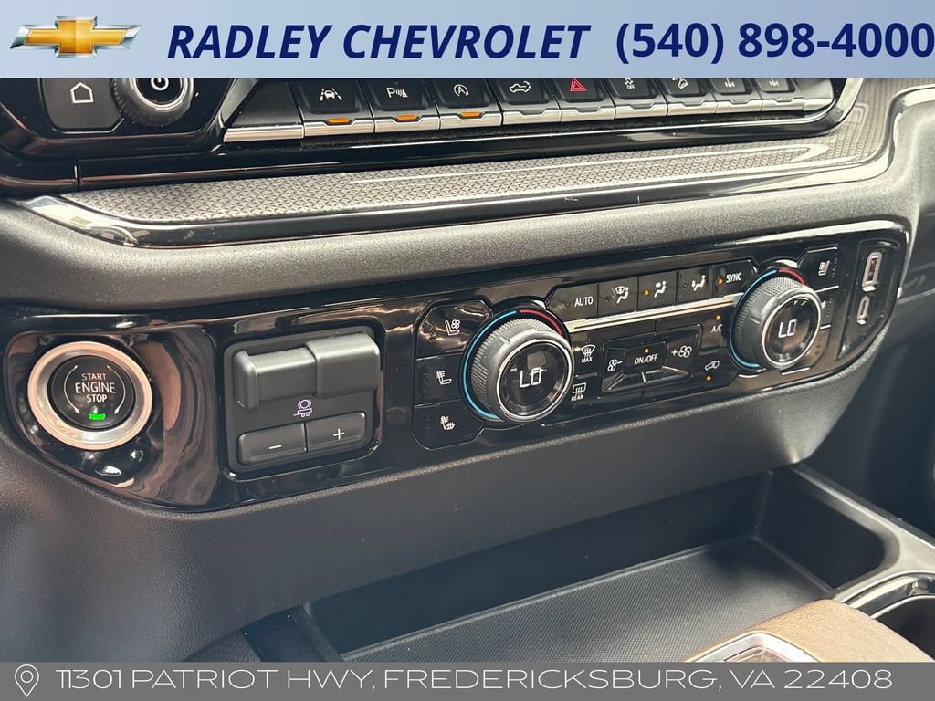 Used 2022 Chevrolet Silverado 1500 ZR2 w/ Technology Package AWD/4WD image 10
