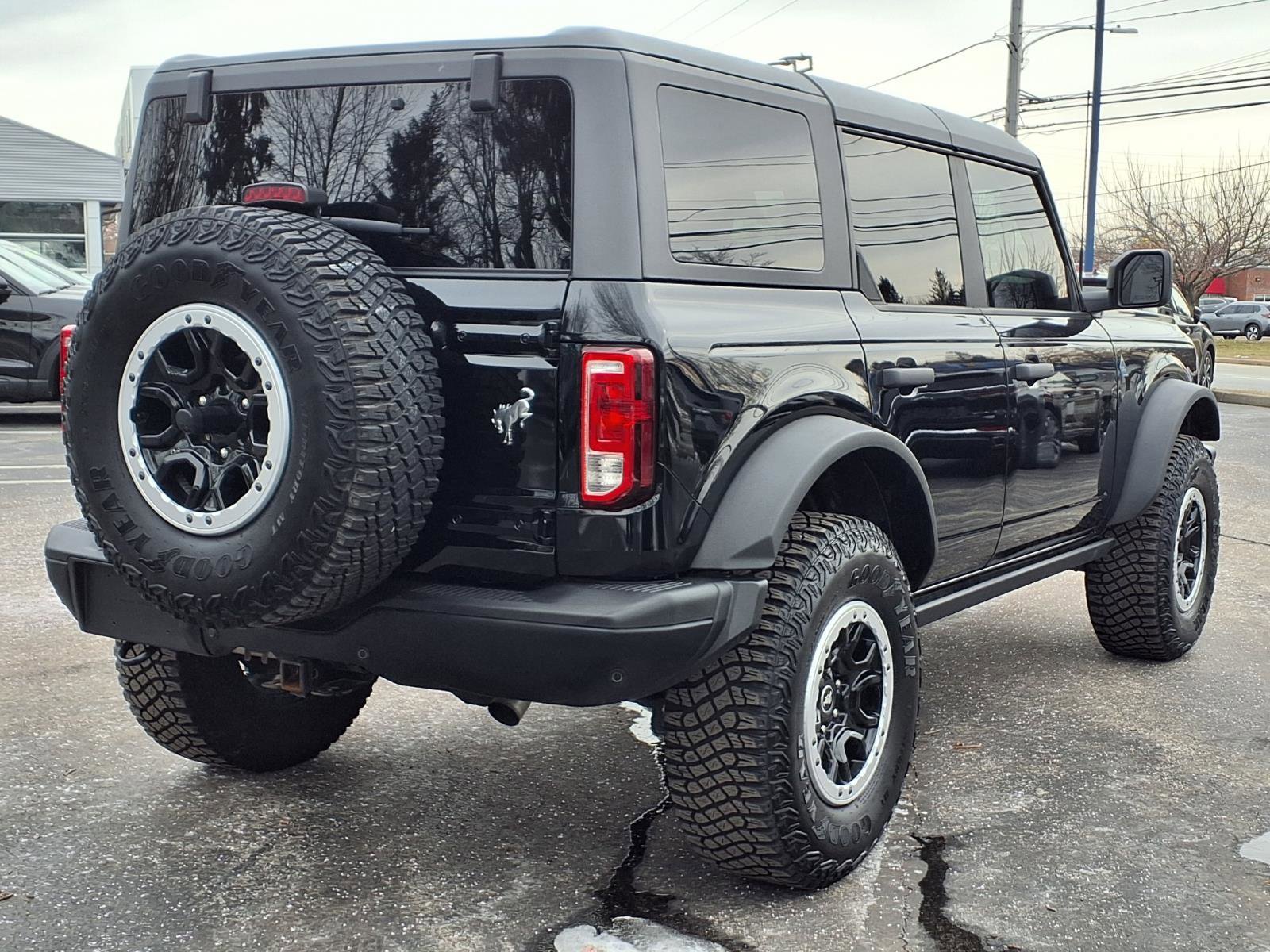 Certified 2024 Ford Bronco Black Diamond w/ Sasquatch Package image 4