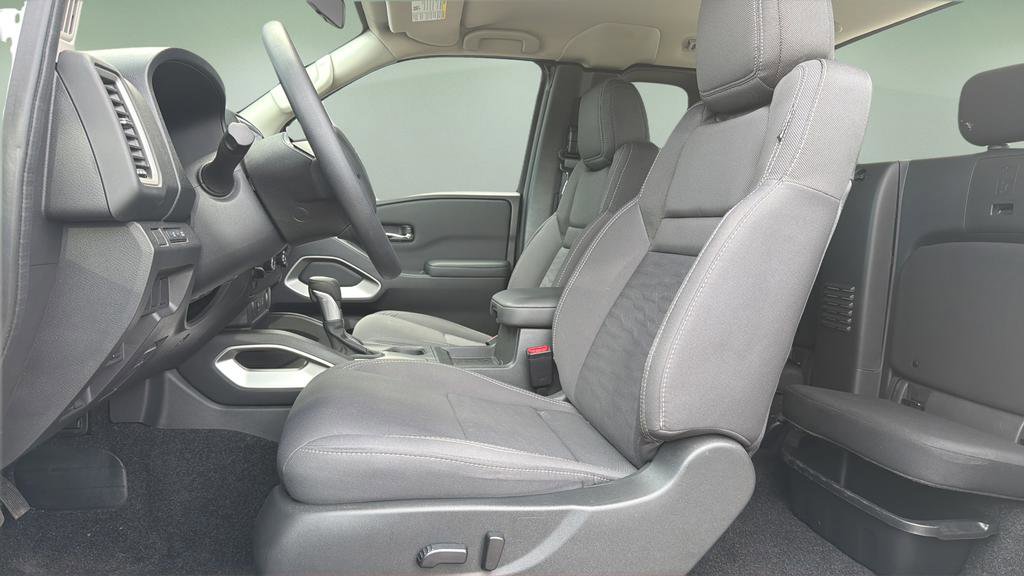 Certified 2024 Nissan Frontier SV w/ Technology Package image 20