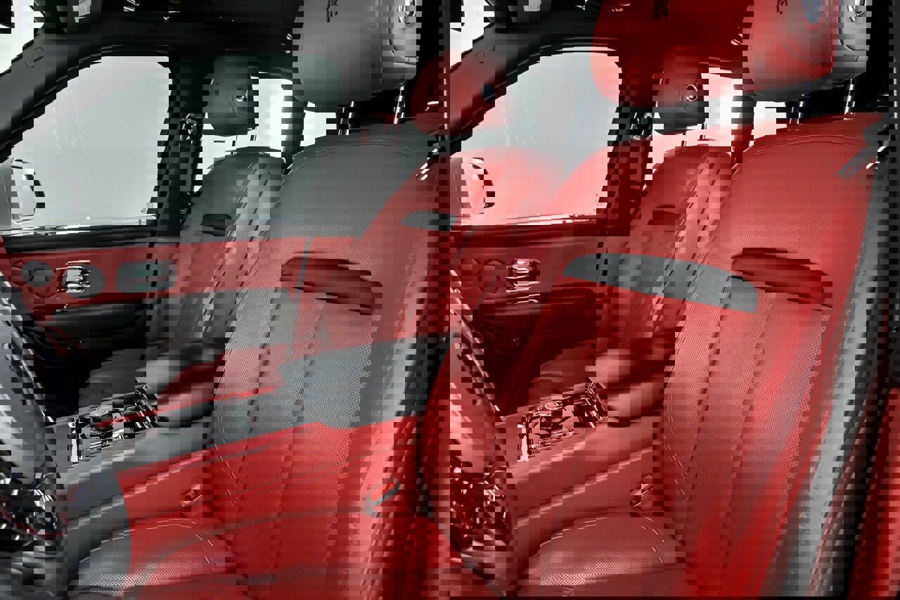 Used 2023 Rolls-Royce Cullinan w/ Leather Finishing Pack image 21