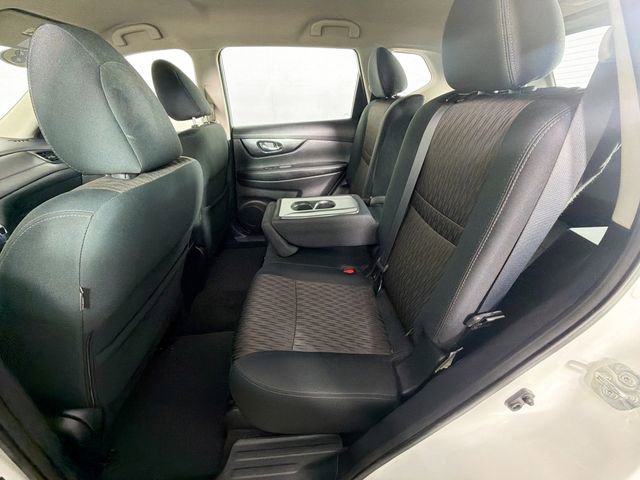 Used 2018 Nissan Rogue S image 23