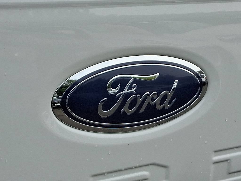 Used 2024 Ford F350 Lariat w/ Lariat Ultimate Package AWD/4WD image 31