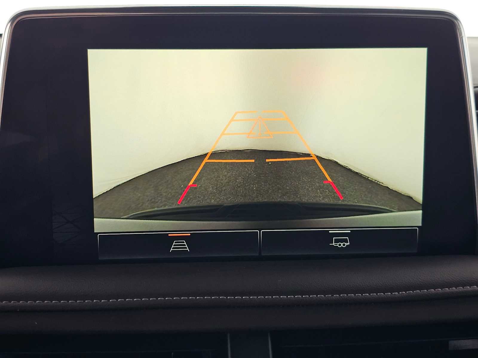 Used 2023 GMC Yukon SLT image 28