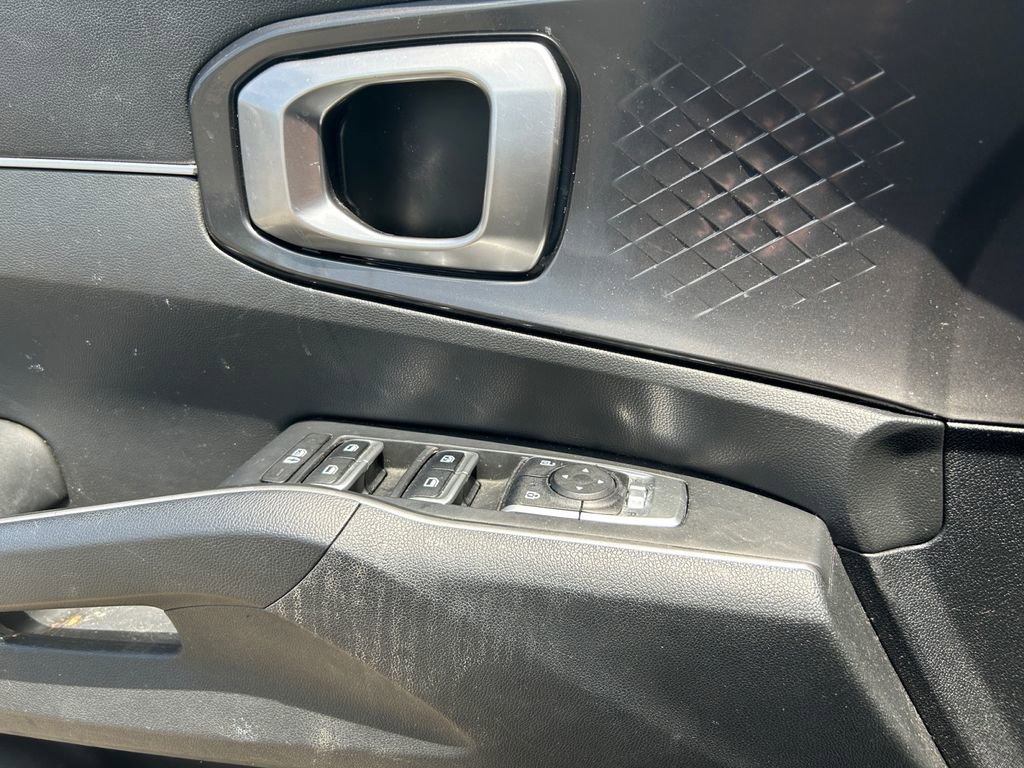 Used 2022 Kia Sorento S FWD image 17