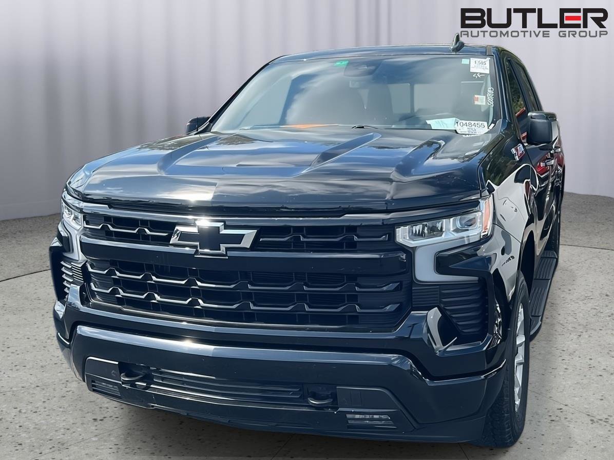 Used 2023 Chevrolet Silverado 1500 RST w/ Convenience Package II image 3