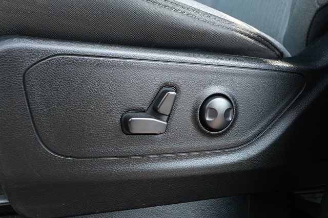 Used 2022 RAM 1500 Big Horn RWD image 23