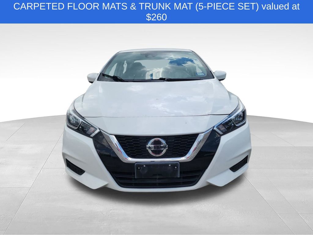 Used 2022 Nissan Versa SV FWD image 2