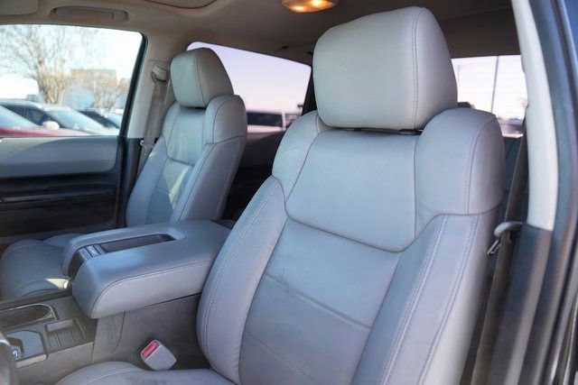 Used 2016 Toyota Tundra Limited w/ Limited Premium Package image 10