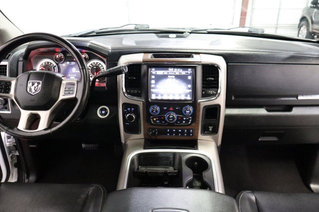 Used 2017 RAM 2500 Laramie w/ Convenience Group AWD/4WD image 7