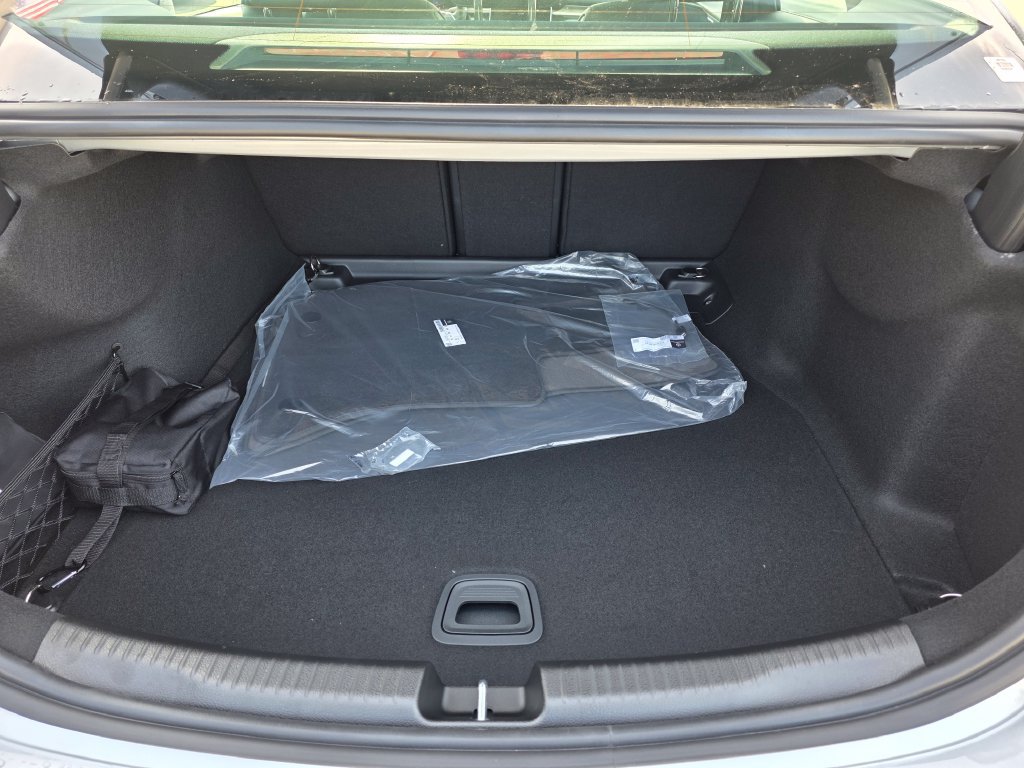 New 2026 Mercedes-Benz E 450 4MATIC Sedan image 28