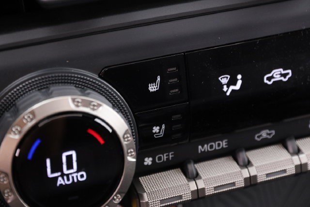 New 2026 Toyota Tacoma TRD Off-Road w/ TRD Off Road Premium Package AWD/4WD image 16