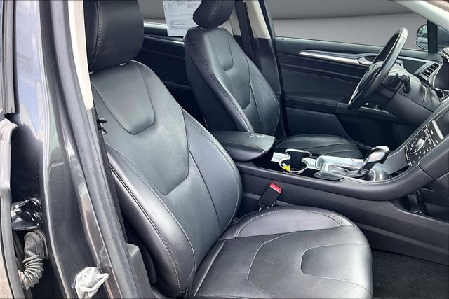 Used 2015 Ford Fusion Titanium FWD image 27
