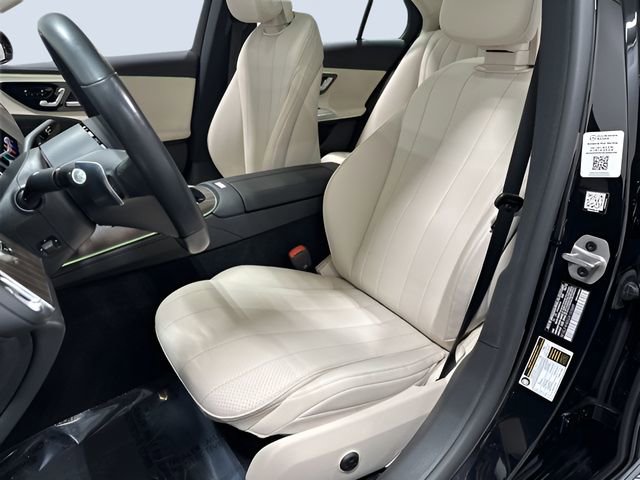 Used 2025 Mercedes-Benz E 350 4MATIC Sedan image 29