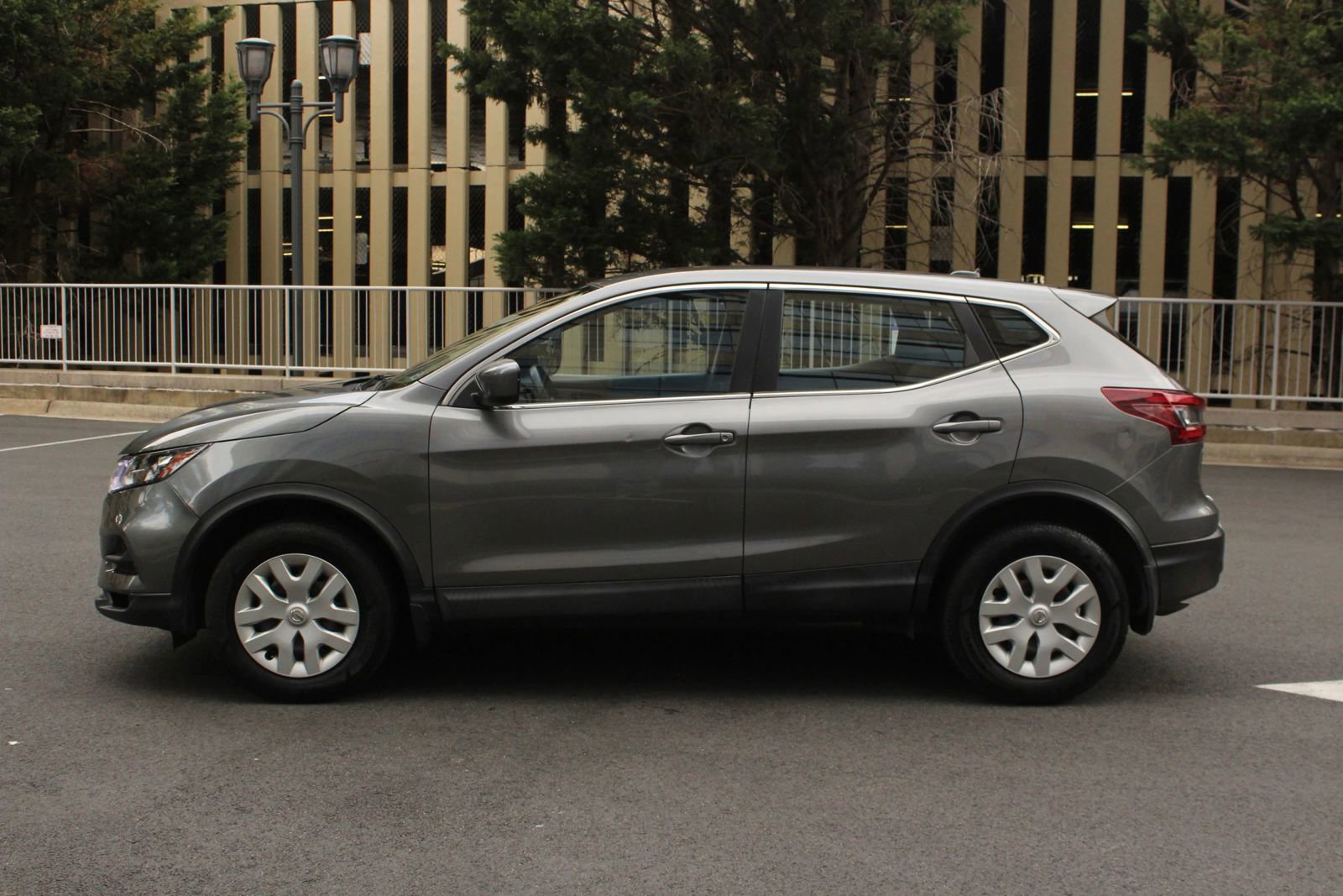 Used 2020 Nissan Rogue Sport S AWD/4WD image 12