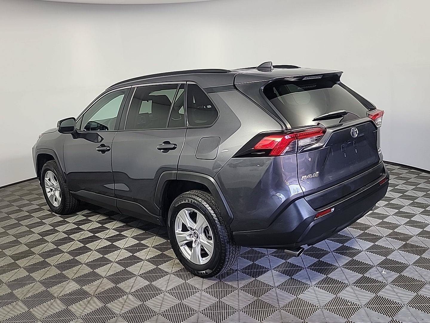 Used 2020 Toyota RAV4 XLE w/ All Weather Liner Package AWD/4WD image 9