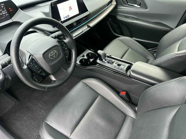 Used 2024 Toyota Prius XLE image 10