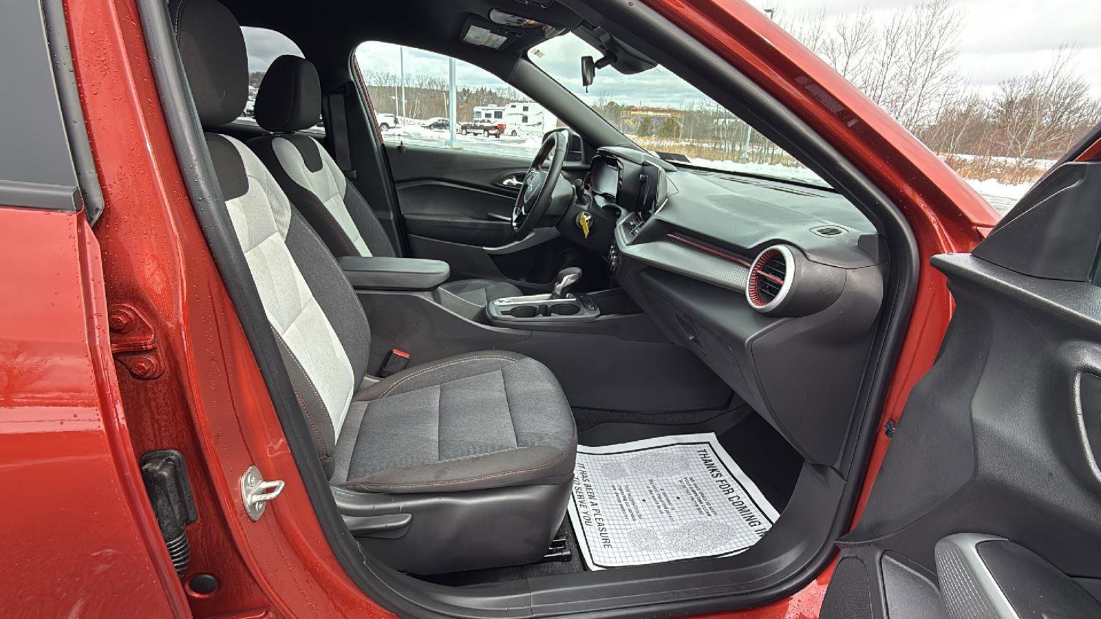 Used 2024 Chevrolet Trax RS w/ Driver Confidence Package image 18