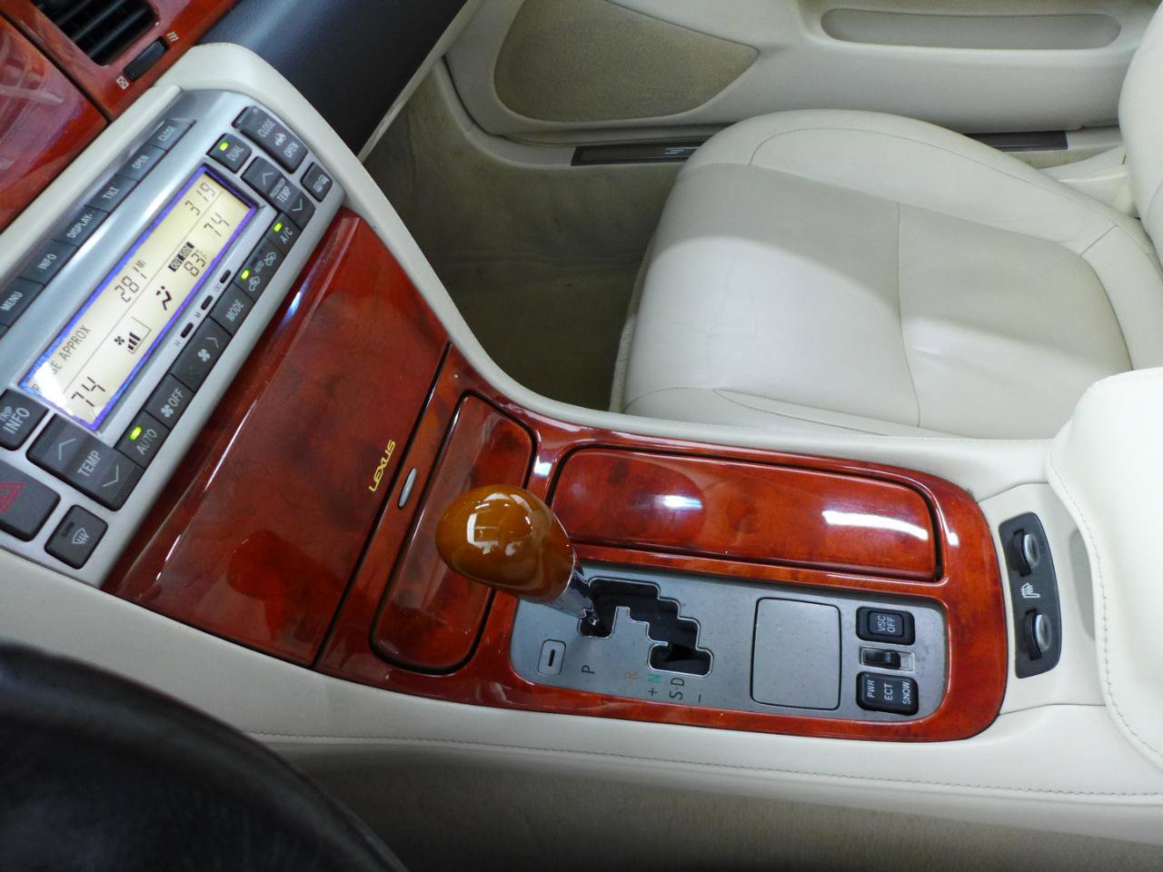 Used 2006 Lexus SC 430 Convertible image 29