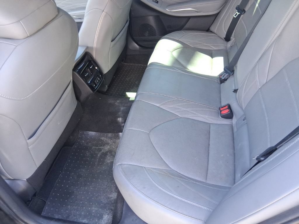 Used 2019 Toyota Avalon Limited FWD image 14