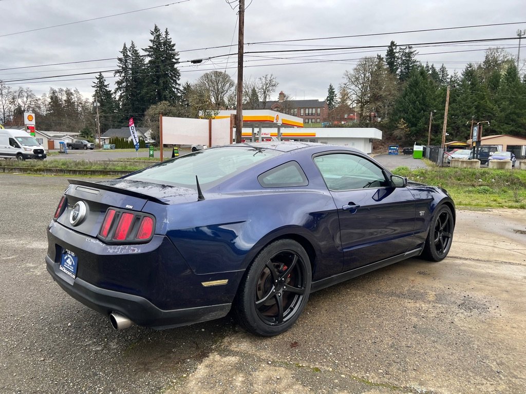 Used 2010 Ford Mustang GT image 13