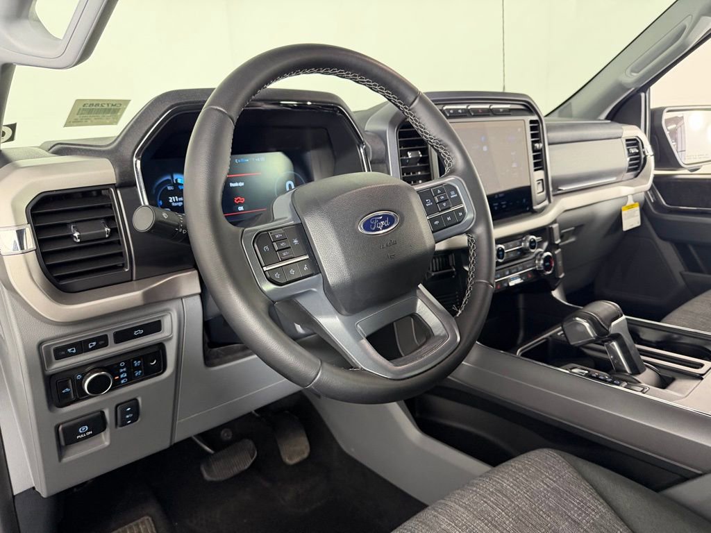 Used 2023 Ford F150 Lightning XLT image 21