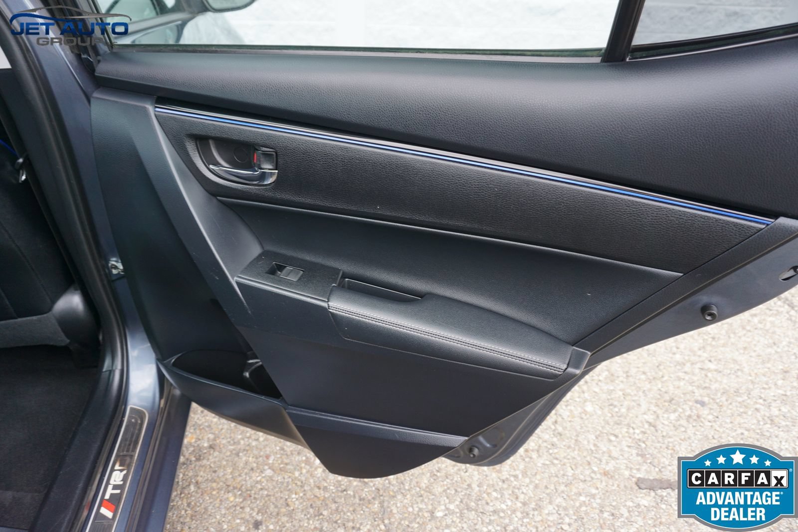 Used 2017 Toyota Corolla SE FWD image 20