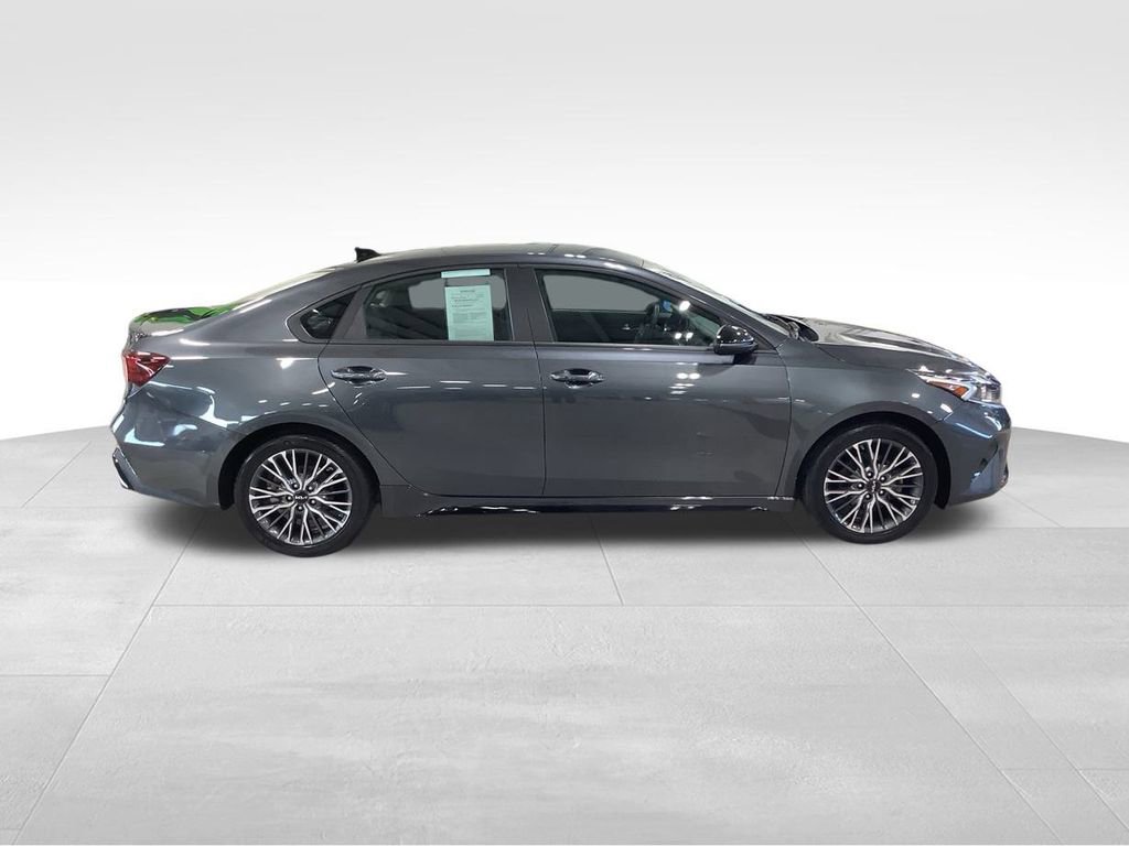 Used 2023 Kia Forte GT-Line image 11