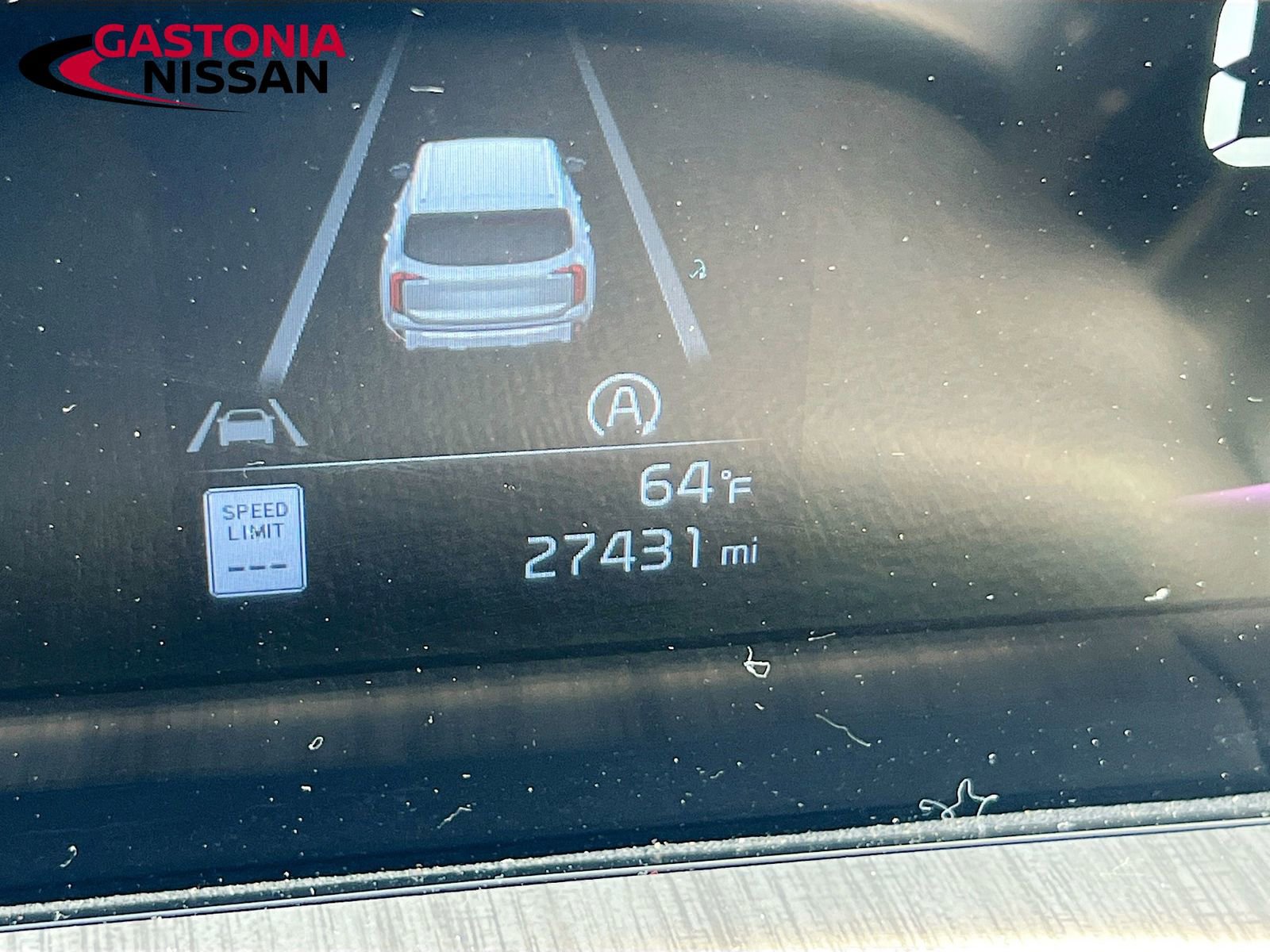 Used 2023 Kia Telluride EX w/ EX Captain's Chair Package image 15