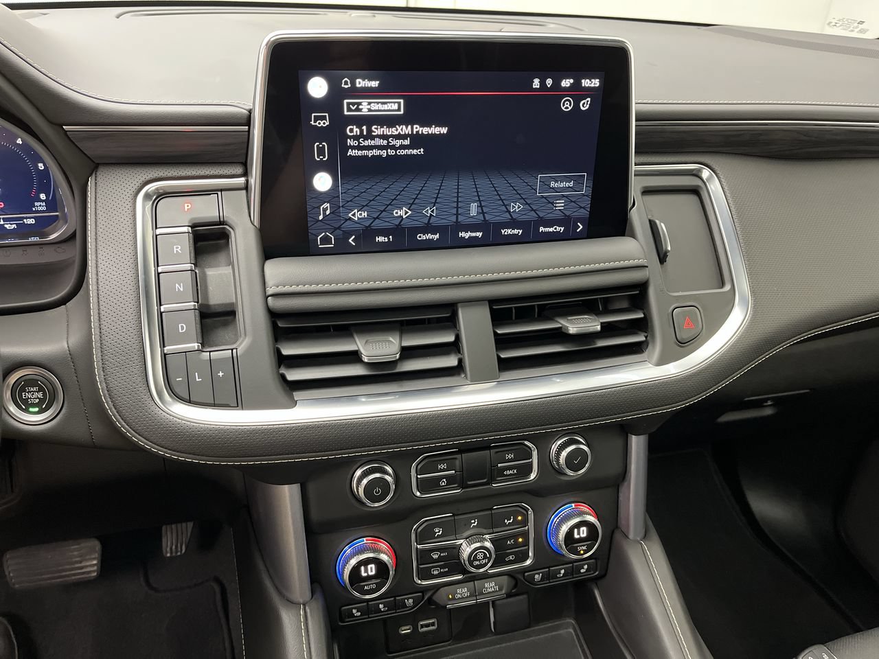 Certified 2022 GMC Yukon SLT w/ SLT Premium Package AWD/4WD image 20