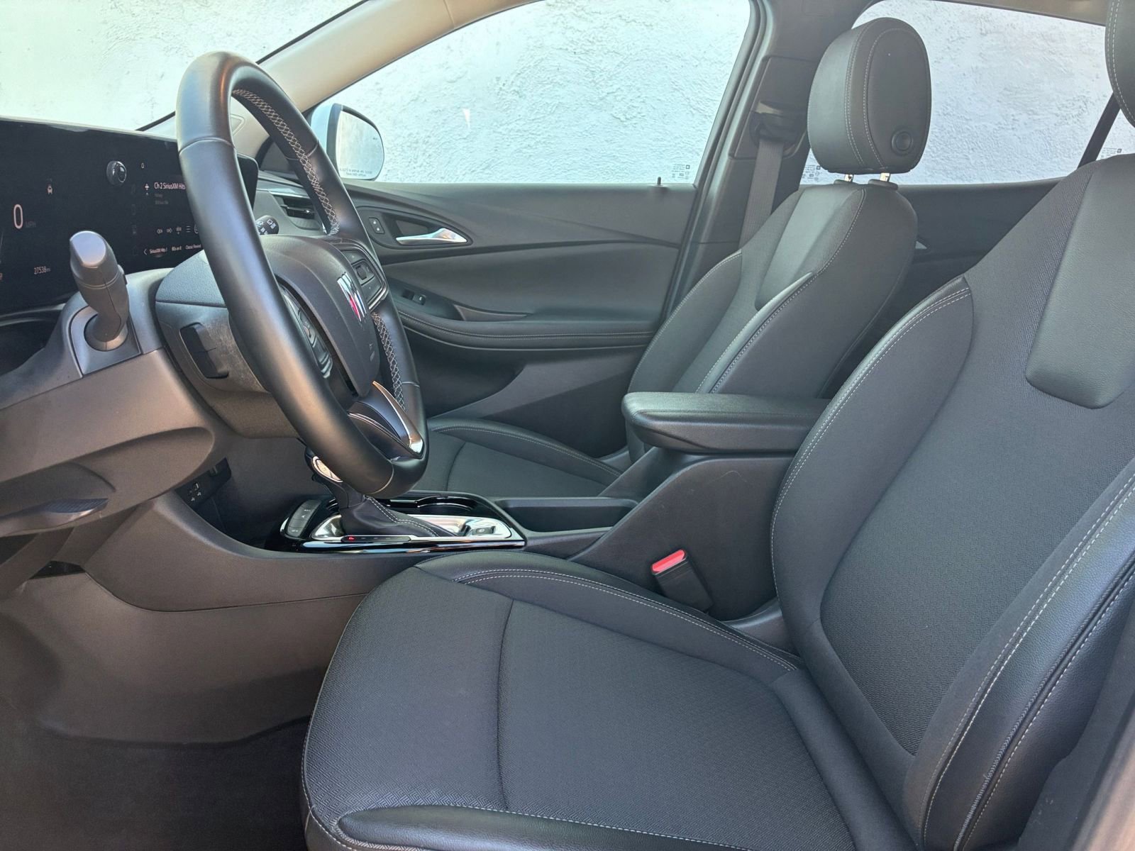 Used 2025 Buick Encore GX Preferred image 25