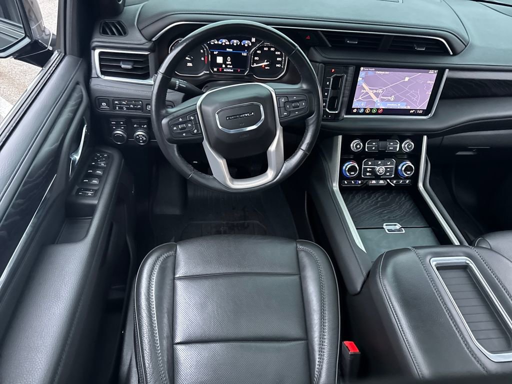 Used 2021 GMC Yukon Denali w/ Denali Premium Package image 16
