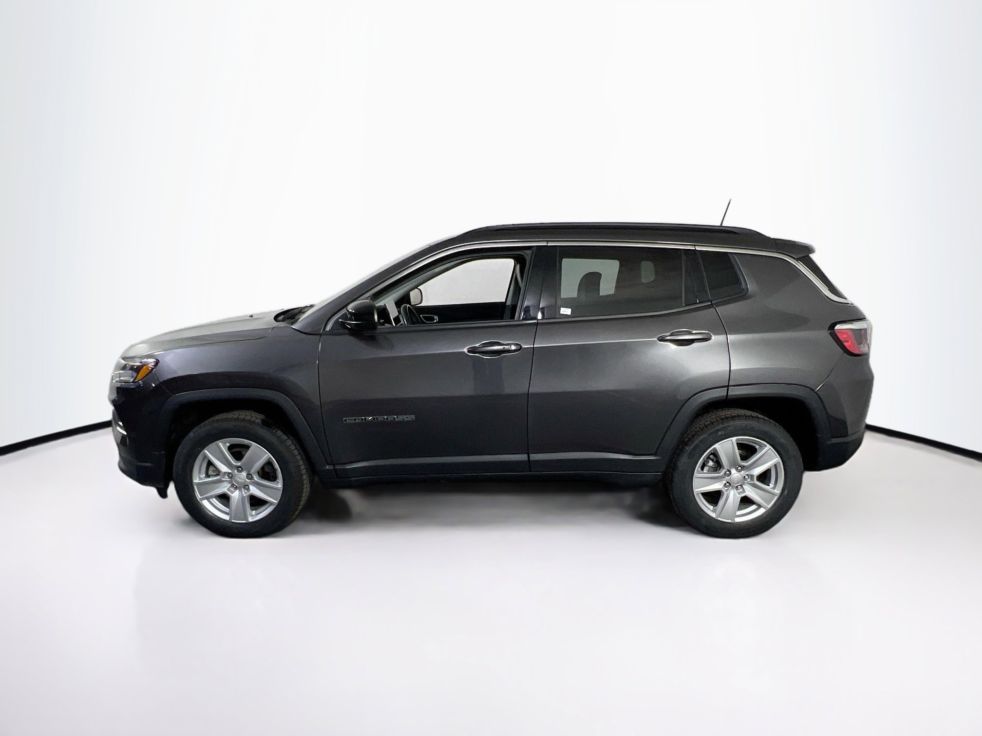 Used 2022 Jeep Compass Latitude w/ Convenience Group image 8