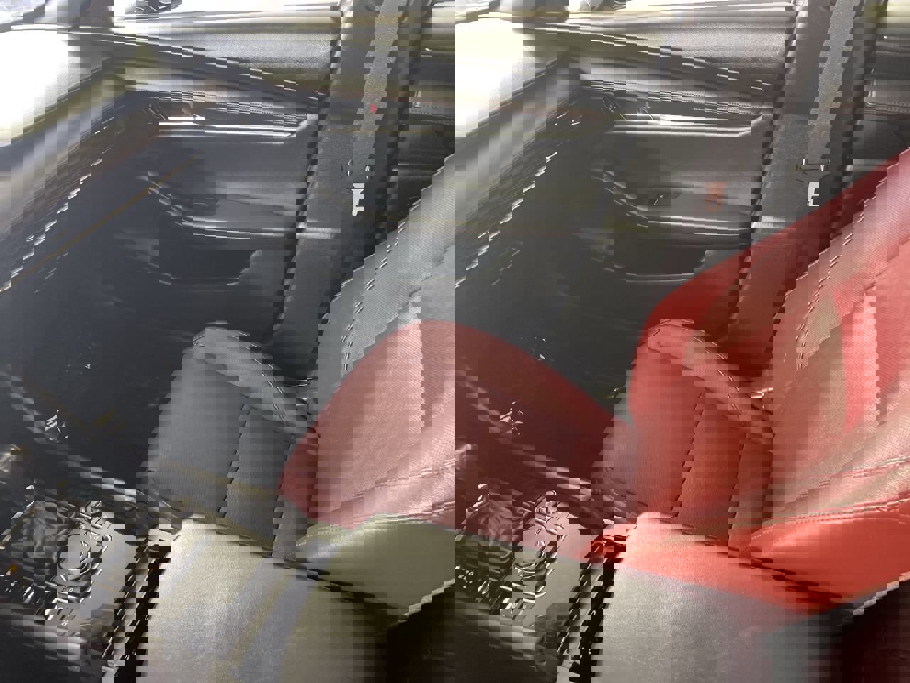 Used 2024 MAZDA MAZDA3 s image 23