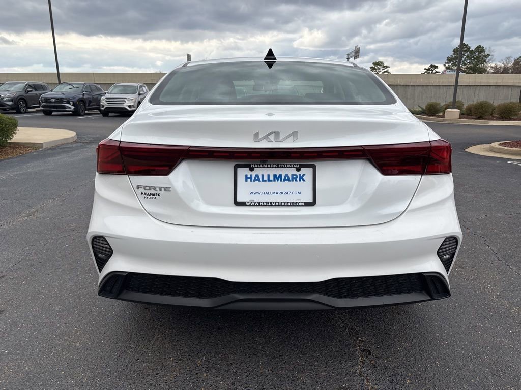 Used 2024 Kia Forte LXS image 6