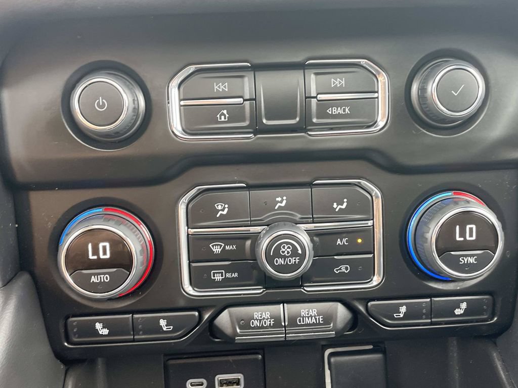 Used 2023 Chevrolet Tahoe RST AWD/4WD image 39