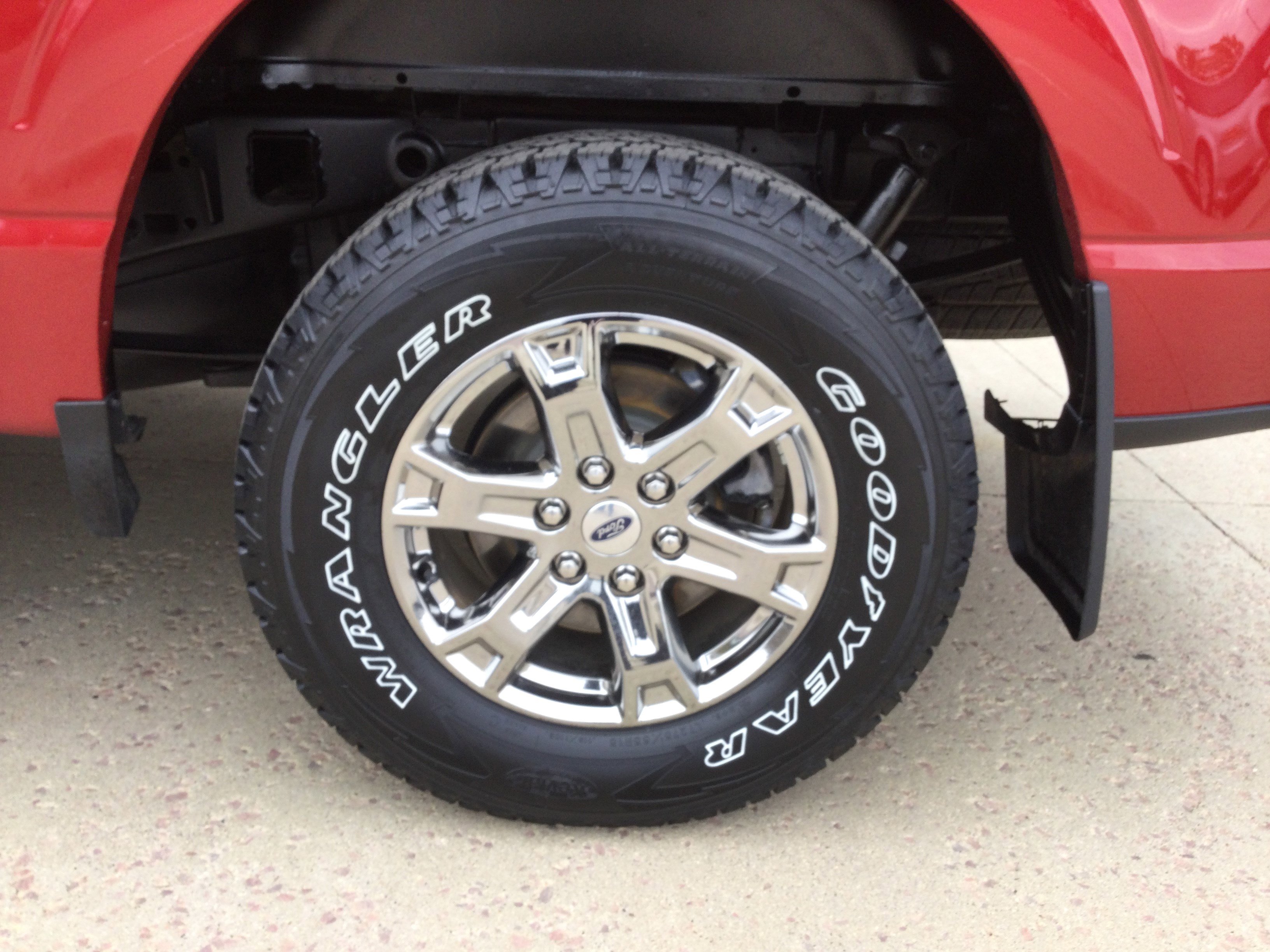 Used 2022 Ford F150 XLT w/ Equipment Group 302A High AWD/4WD image 5