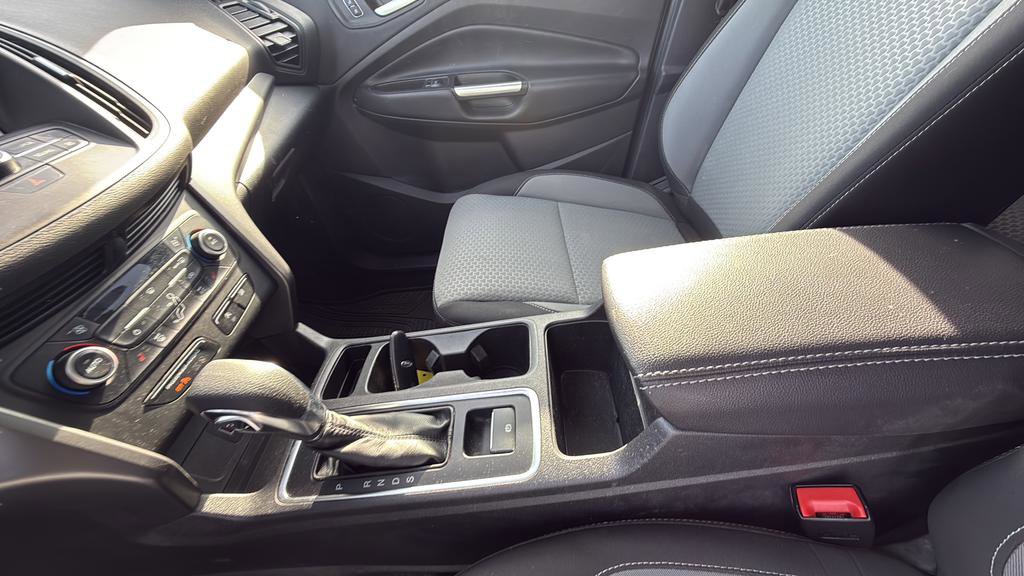 Used 2019 Ford Escape SE image 20