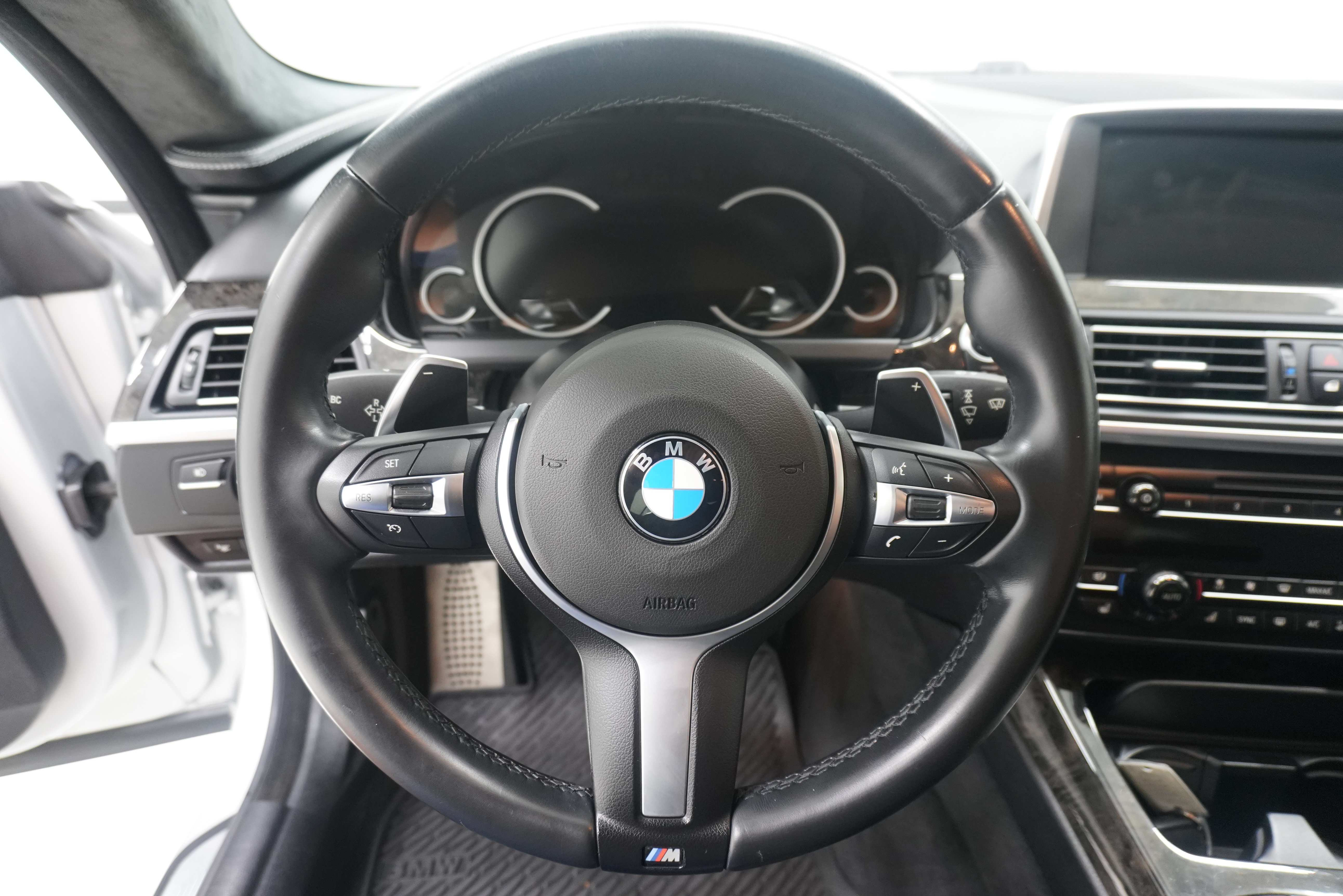 Used 2014 BMW 640i Gran Coupe RWD image 17